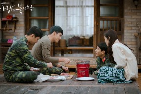 华体会官网-跨界双城记，从安菲尔德到红山，体育热血的同频共振