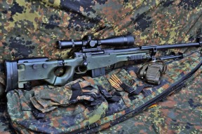 华体会登陆-午夜闪击，巴斯托尼三连击，让马赛在南非的狂风中沉默