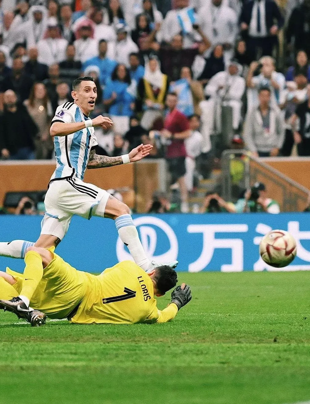 华体会体育-冷门频出！世界杯战况跌宕起伏的简单介绍  第1张