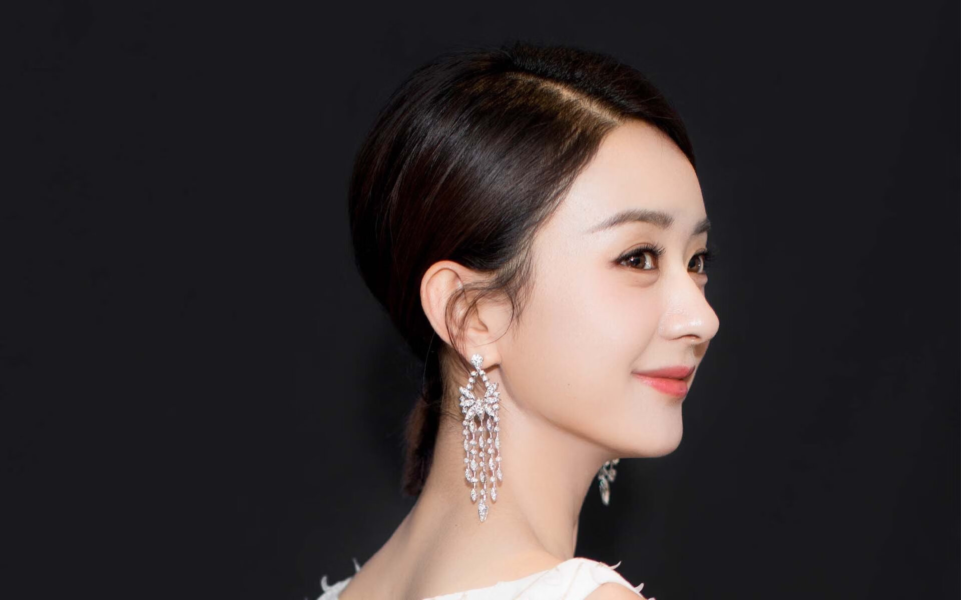 华体会登录-爵士单节音乐高潮引爆总决赛 广东队暂停难阻跨洋声浪  第1张